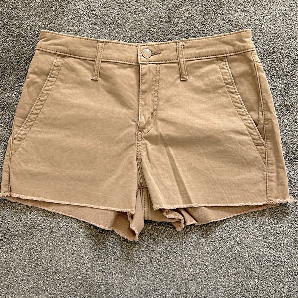 Universal Thread High Rise Shortie size 6 / 28R EUC
